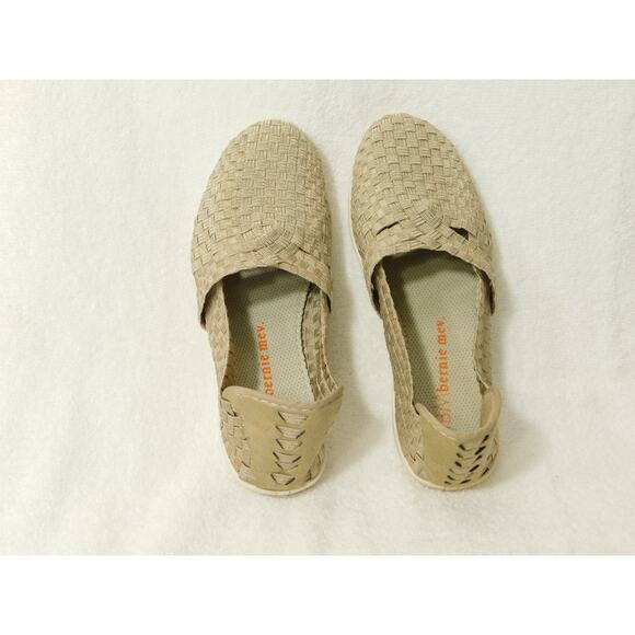 Bernie Mev Light Gold Woven Technology Memory Form Shoes - 7 M - Picture 4 of 5